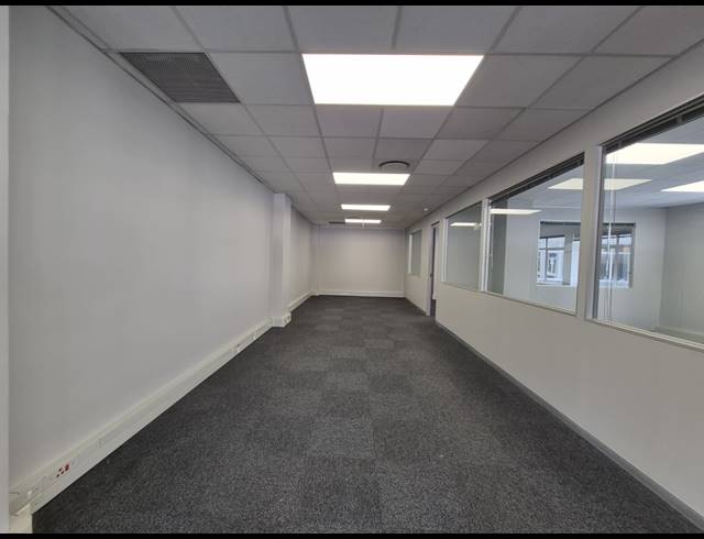 324M² OFFICE TO LET IN SANDTON CENTRAL